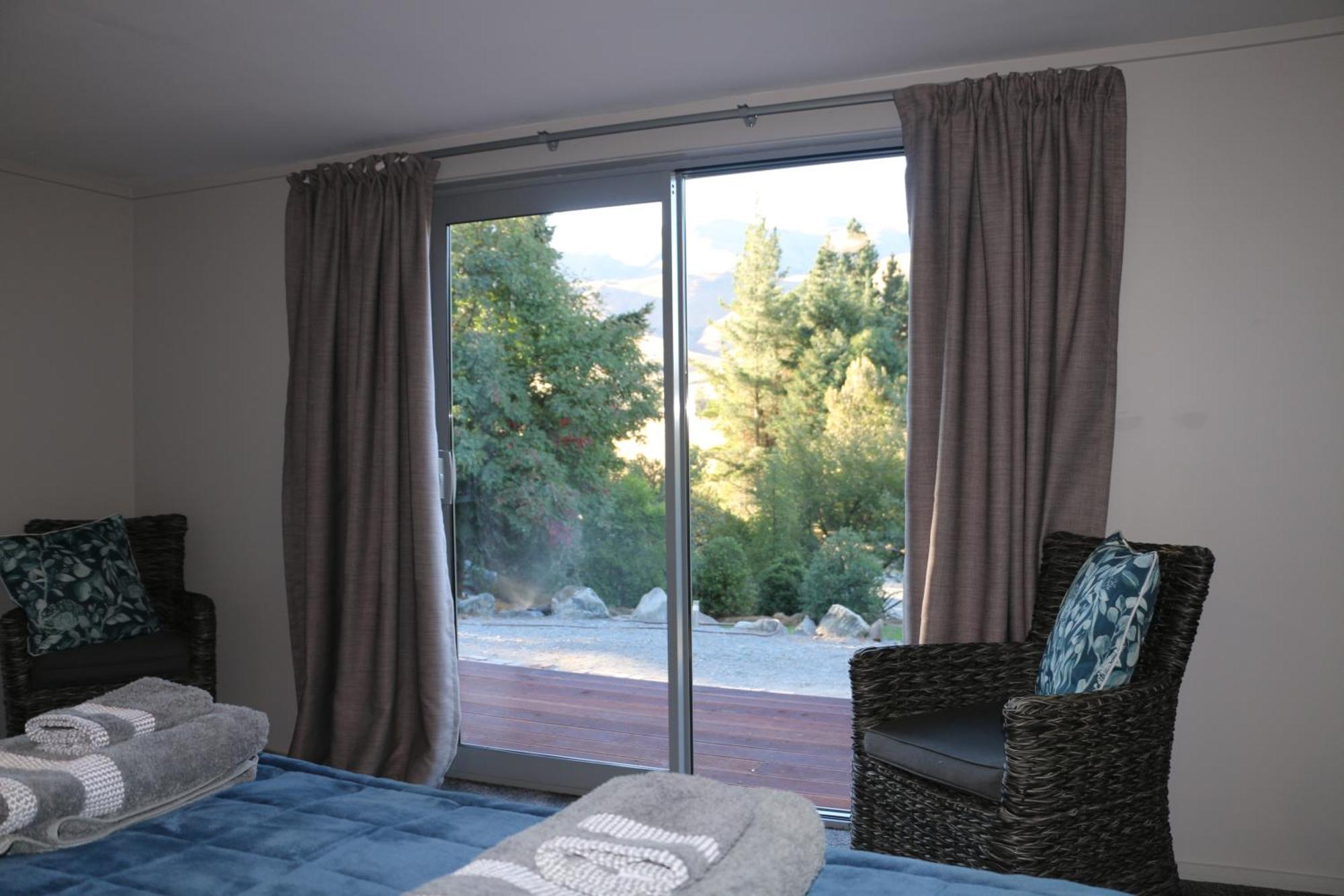 Alpine Views Burkes Pass Villa Exterior photo