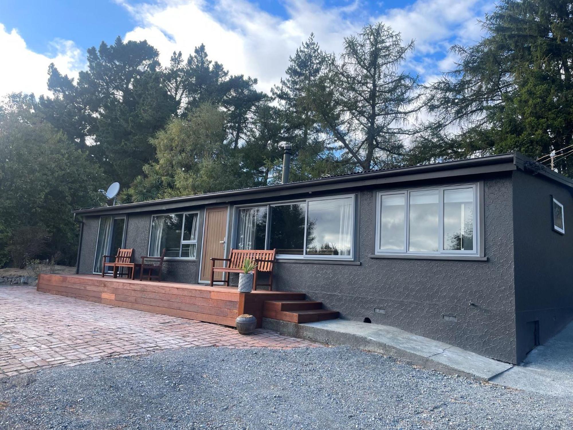 Alpine Views Burkes Pass Villa Exterior photo