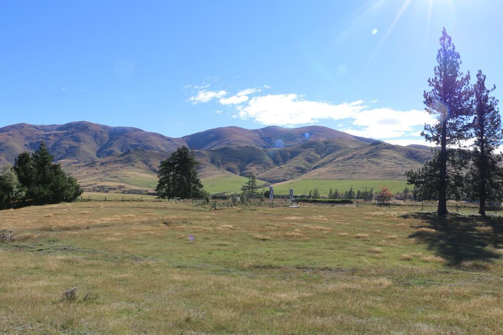 Alpine Views Burkes Pass Villa Exterior photo