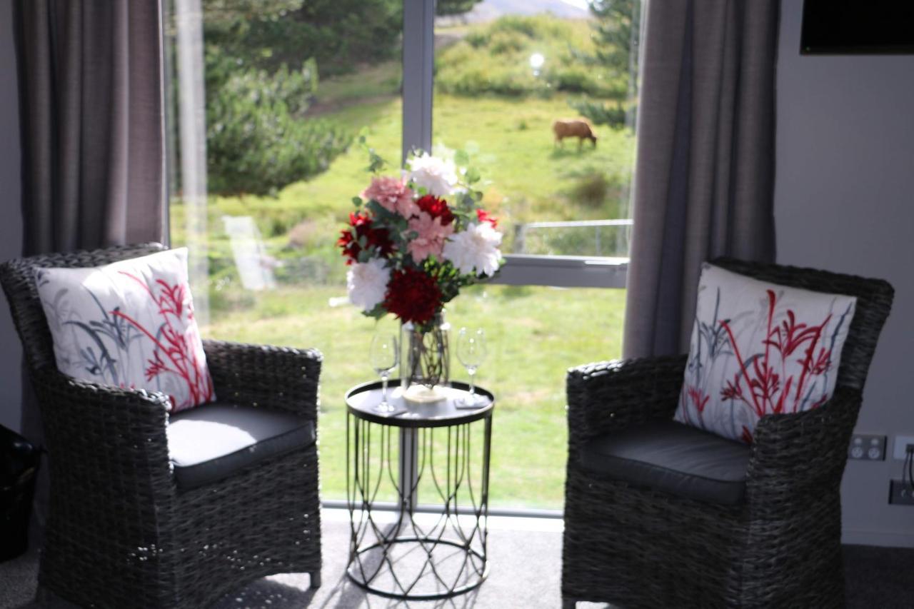 Alpine Views Burkes Pass Villa Exterior photo